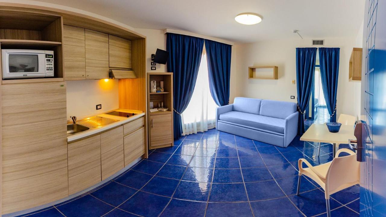 Astro Hotel