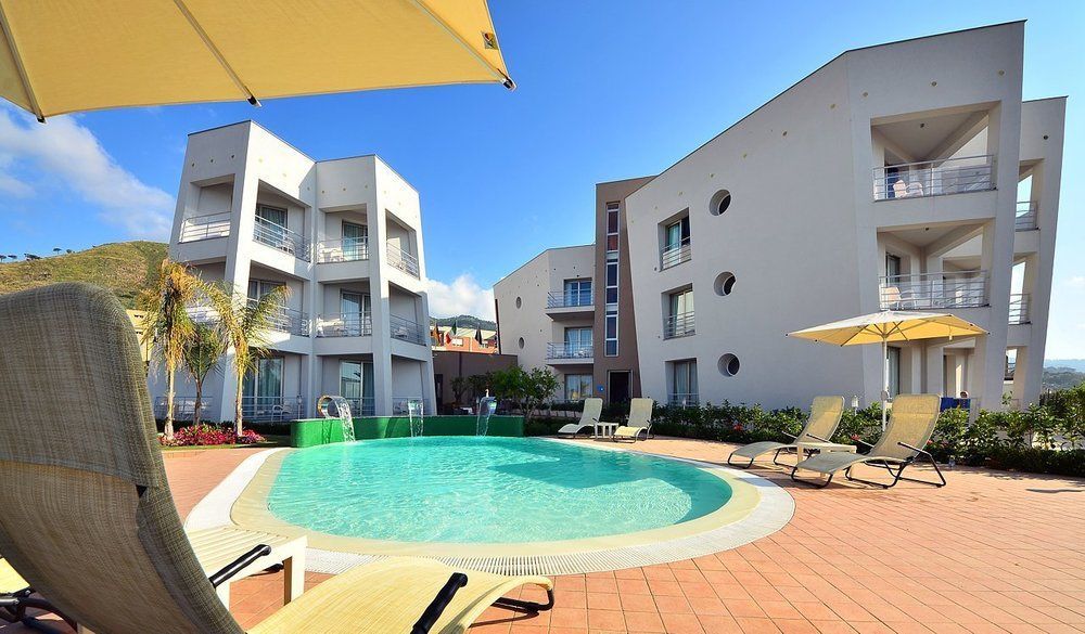 Astro Hotel 4*