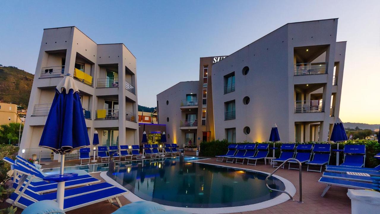 Astro Hotel